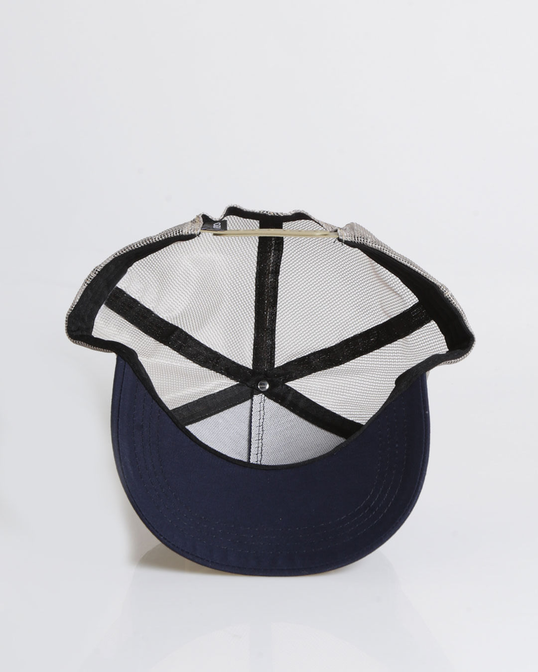 Bone-Fzo-Ref-1335886---Marinho