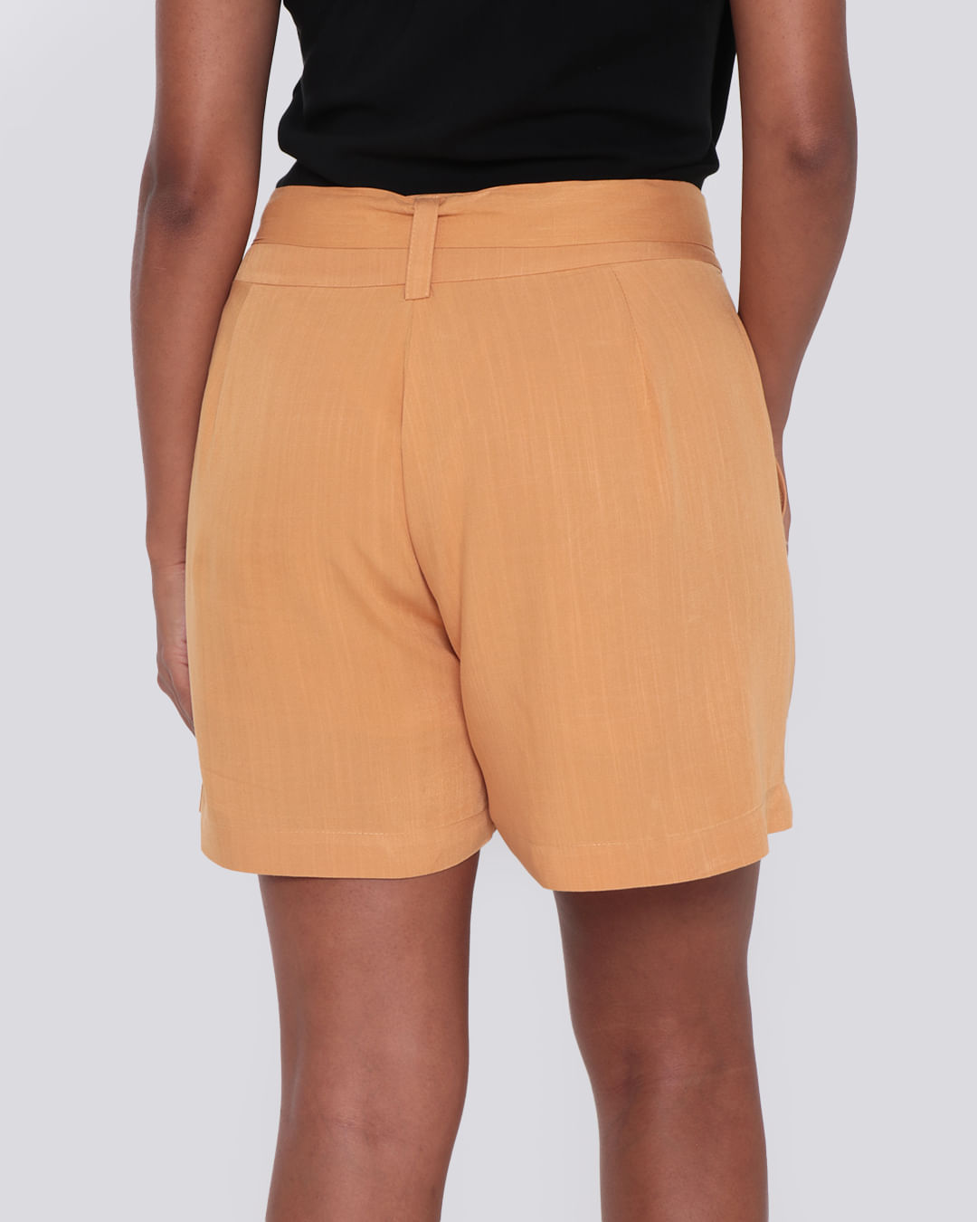 Short-V917-C-Cinto-E-Pregas---Mostarda--Claro