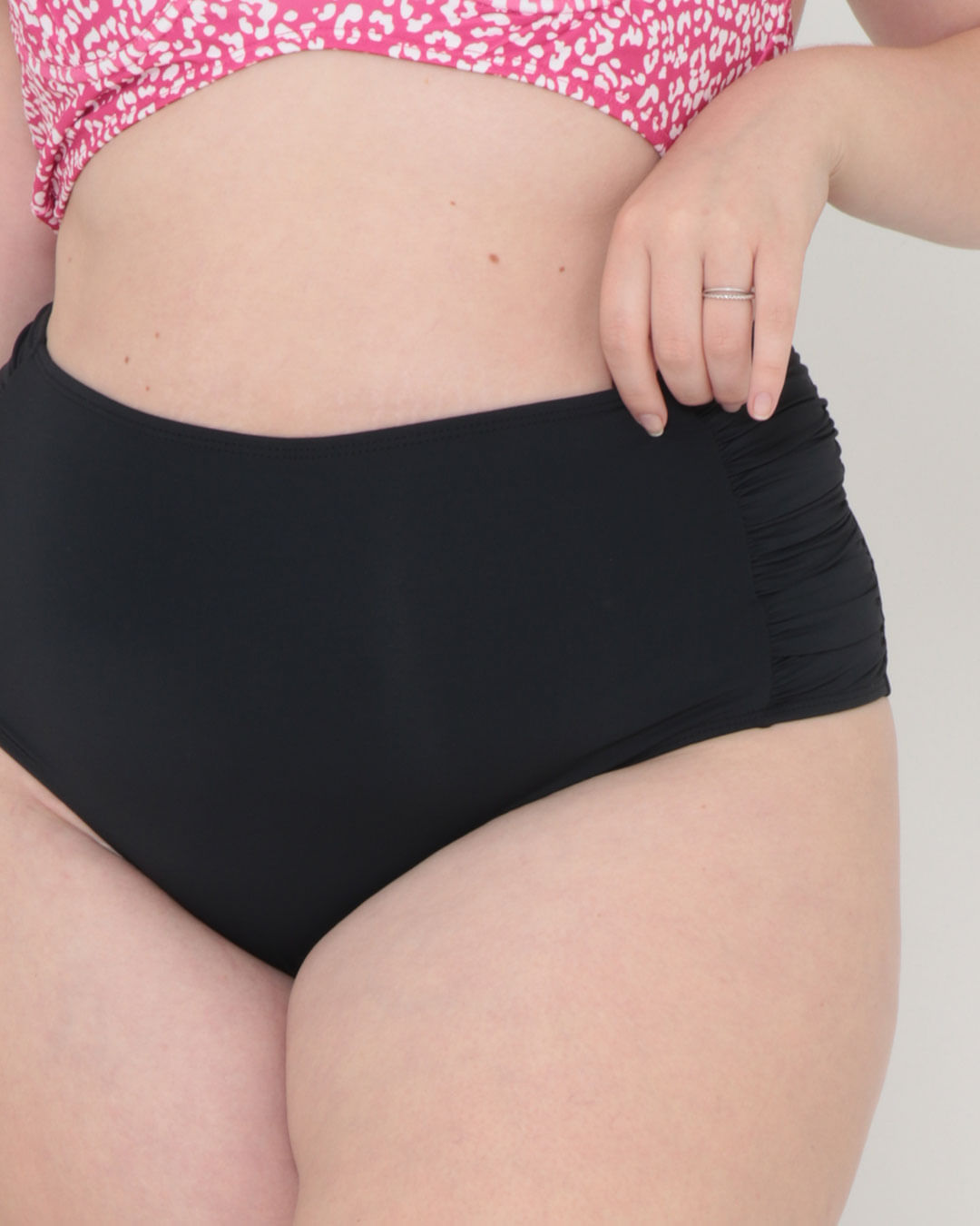 Calca-Tg-Larga-Fio-Liso9217002---Preto