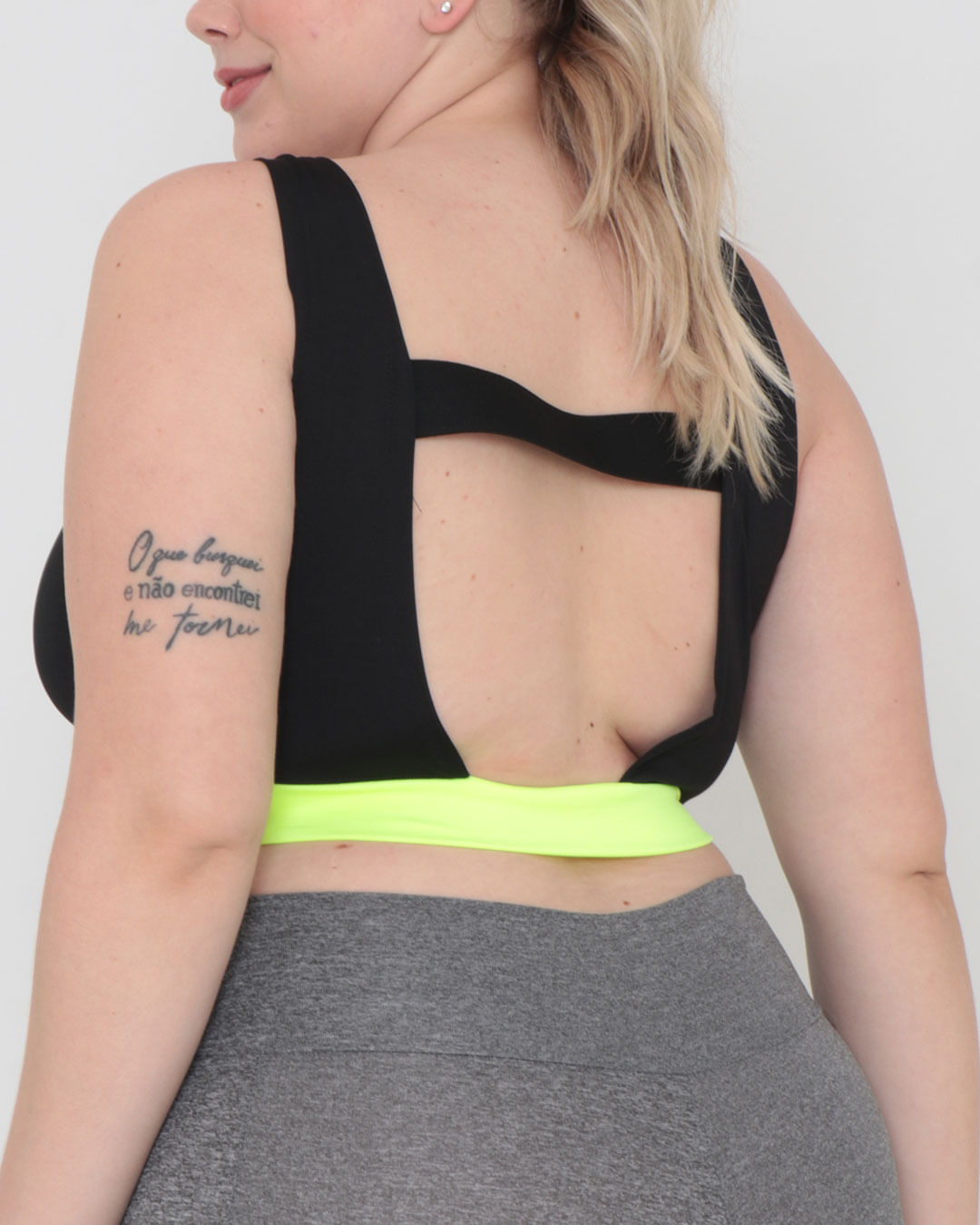 Top-8093-Plus-Cos-Cont-Decote-Costas---Preto