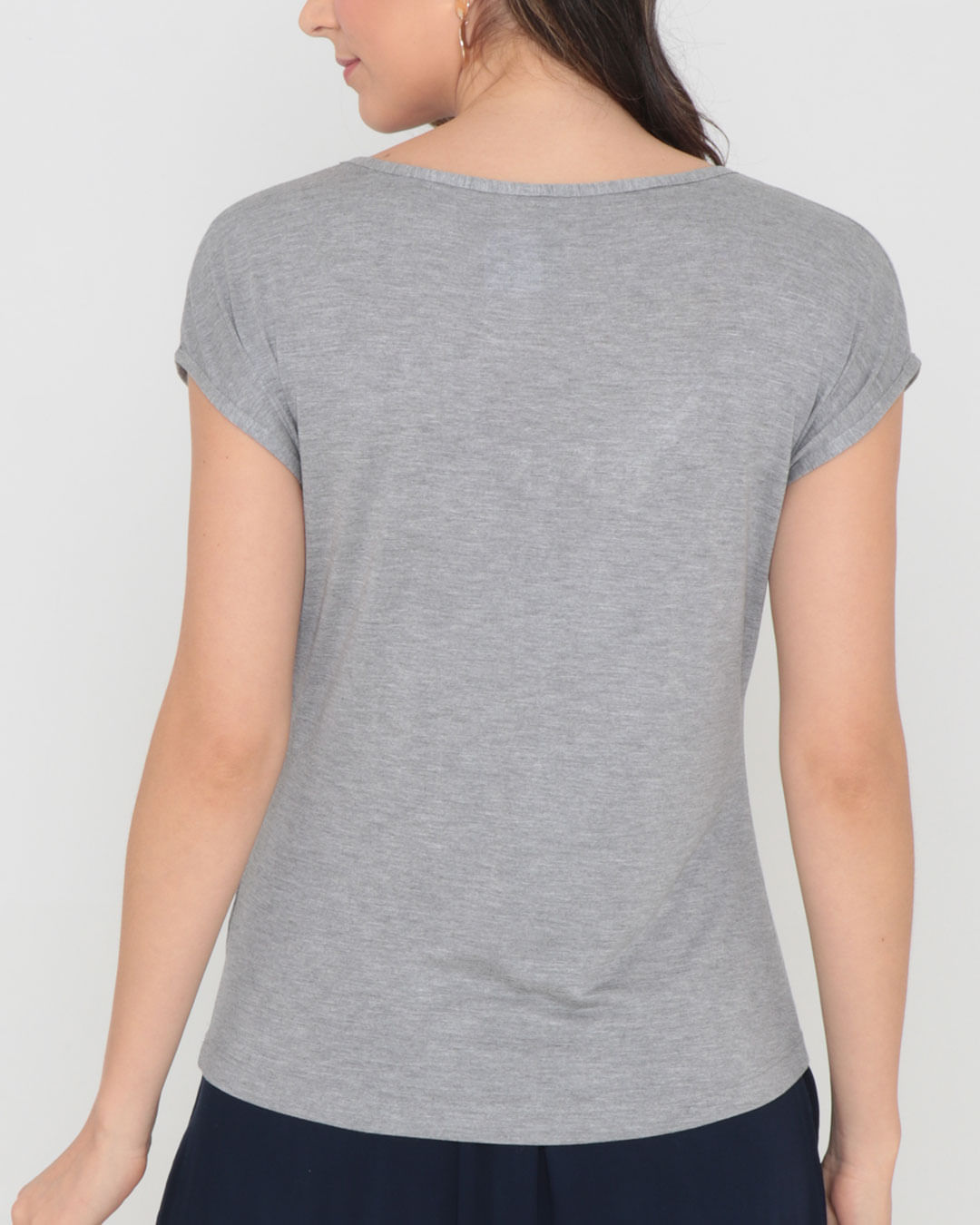 Blusa-1016265b-Decote-V-C-Bordado---Cinza-Claro