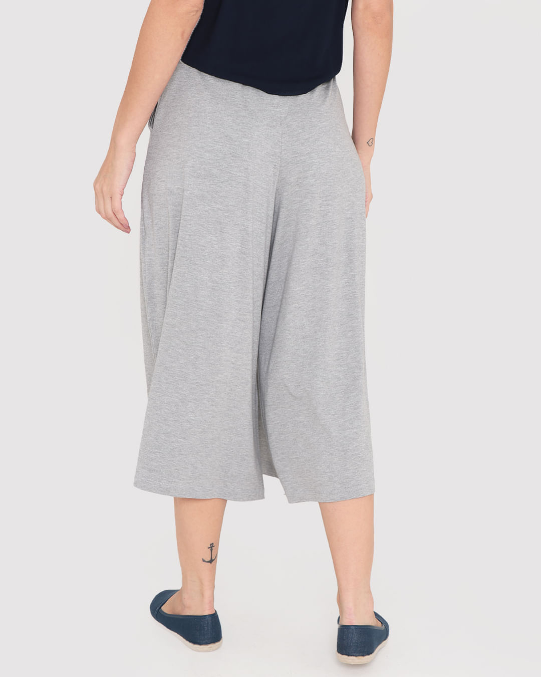 Calca-6545-Pantacourt-C-Bolso---Cinza-Claro