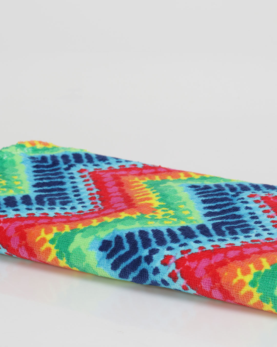 Toalha-Praia-Velour-70x130-Sortida---Estampado-Geometrico