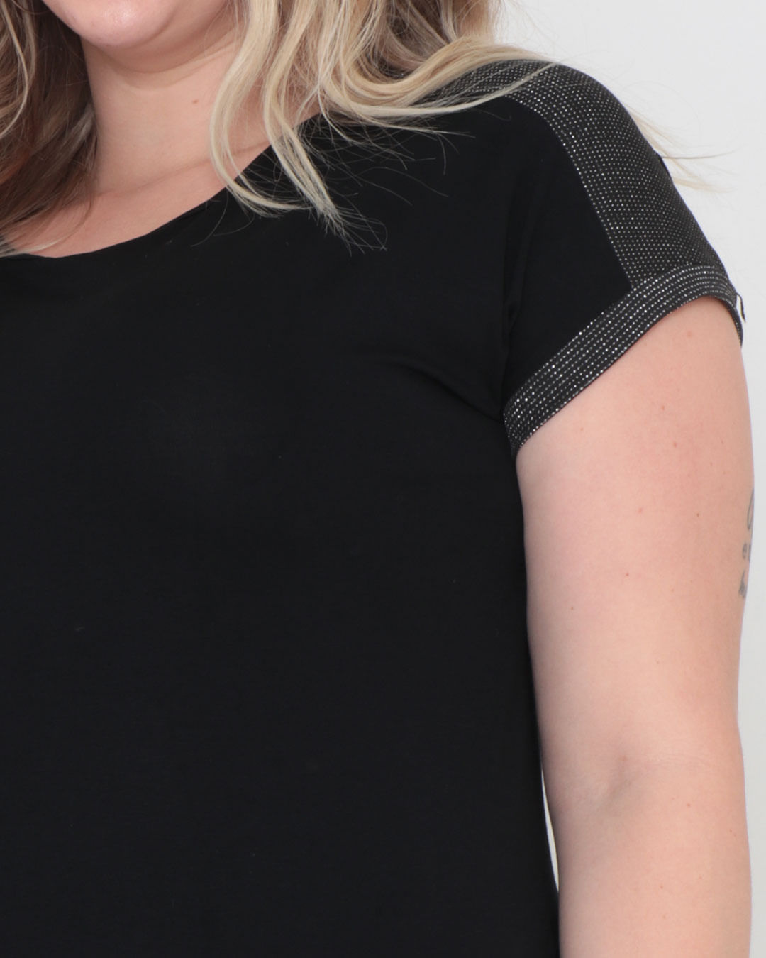 Blusa-Vp---326-Brilho-Ombro---Preto