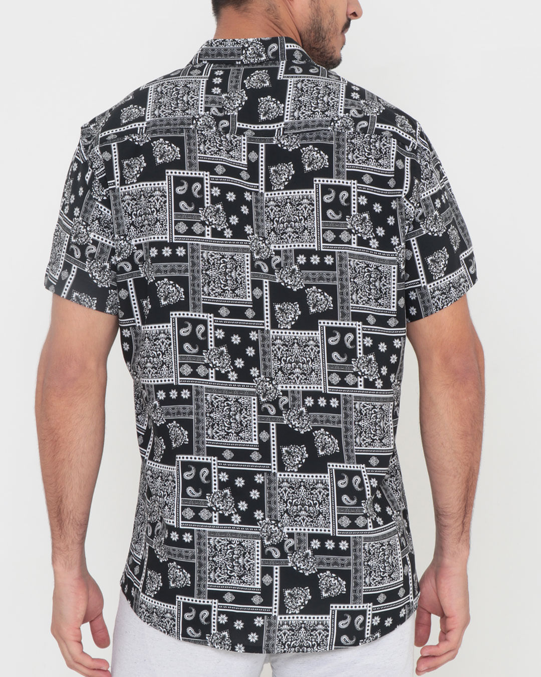 Camisa--502905-Bandana-Fashion---Preto-Floral