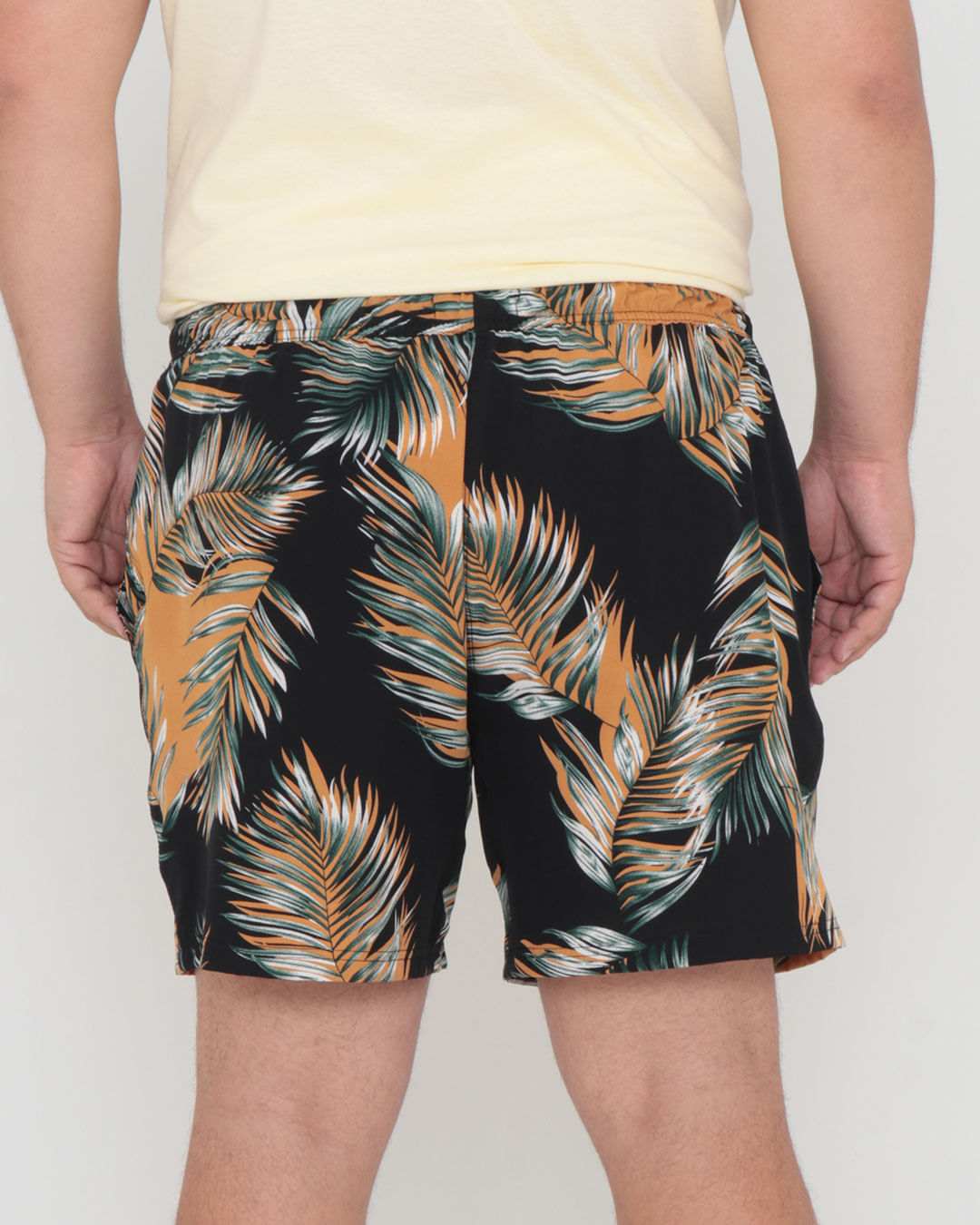 Bermuda-Visc-214203-Est-12-Cb4-Plus---Preto-Floral