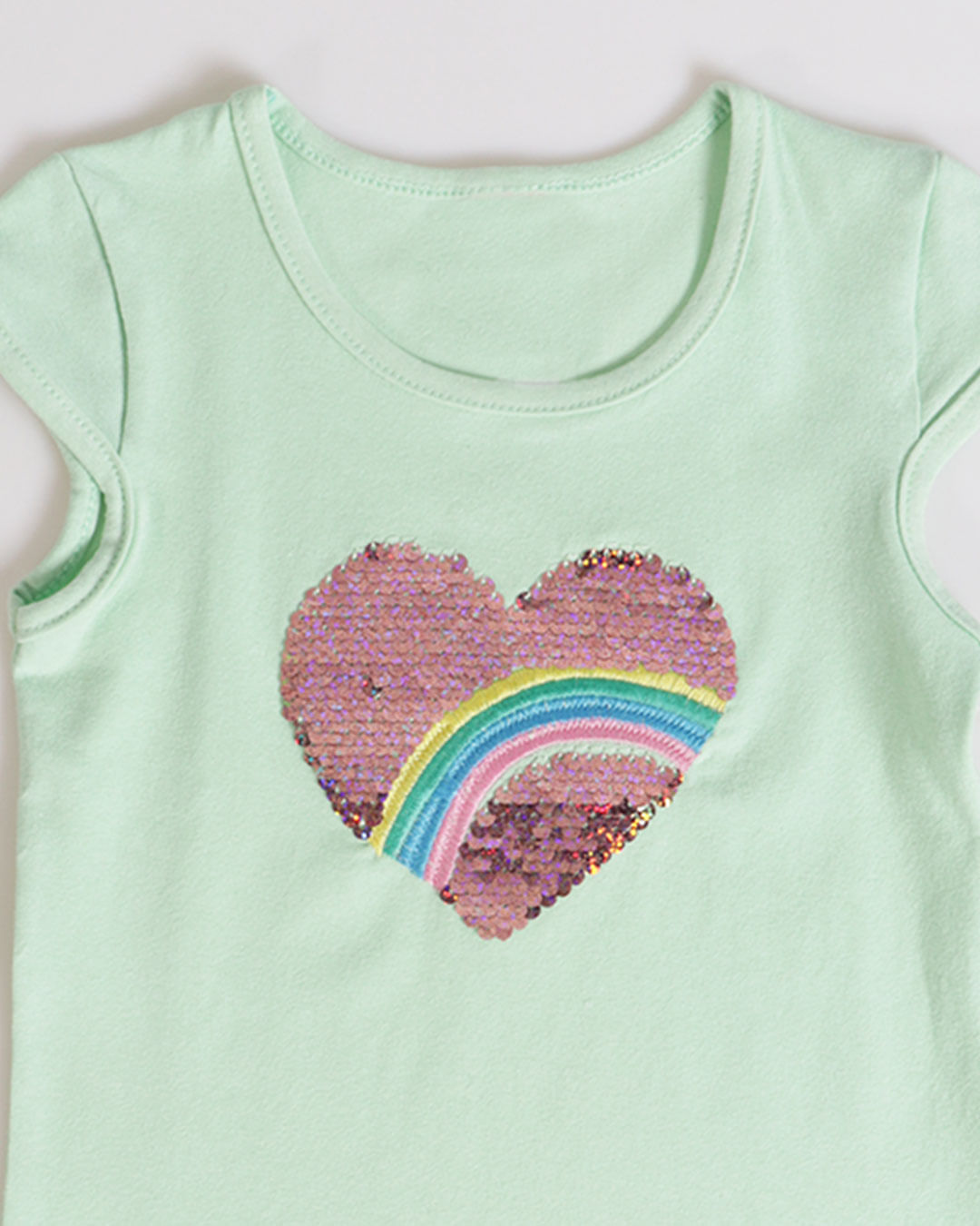 Blusa-Mc-30044-Coracao-Arco-Iris-F13---Verde-Claro