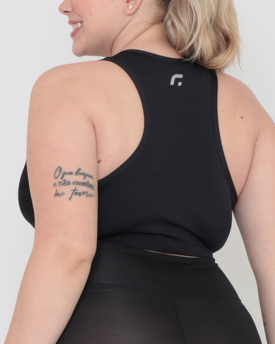 Top-232tr-Plus-Transpassado-Tule---Preto