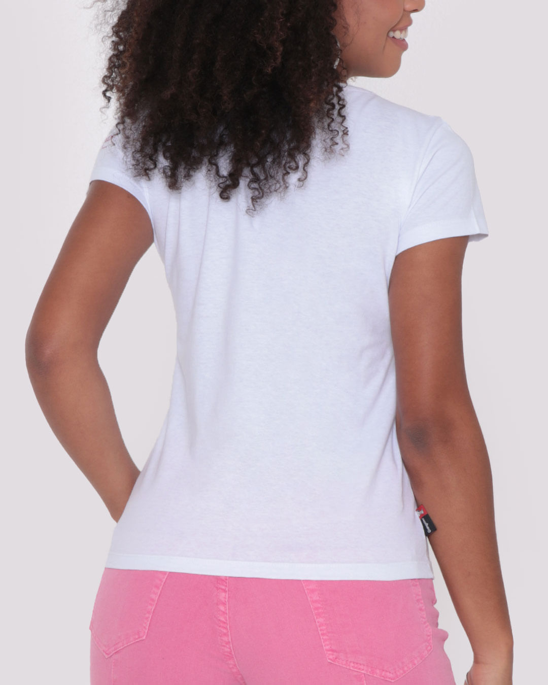 Camiseta-Snoopy-Pride-10161467---Branco