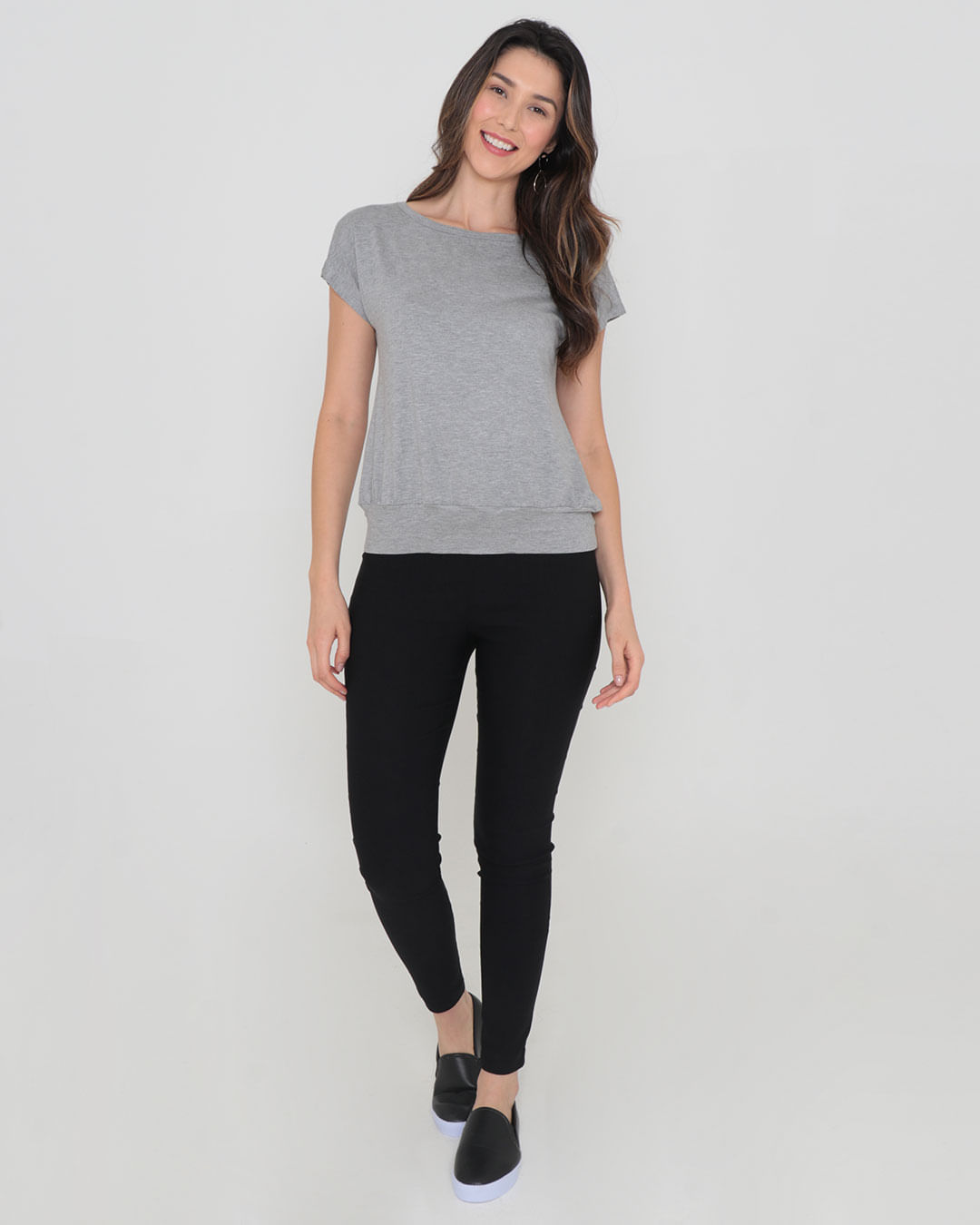 Blusa-1693-Barra-Larga--Gola-V-Mc---Cinza-Claro