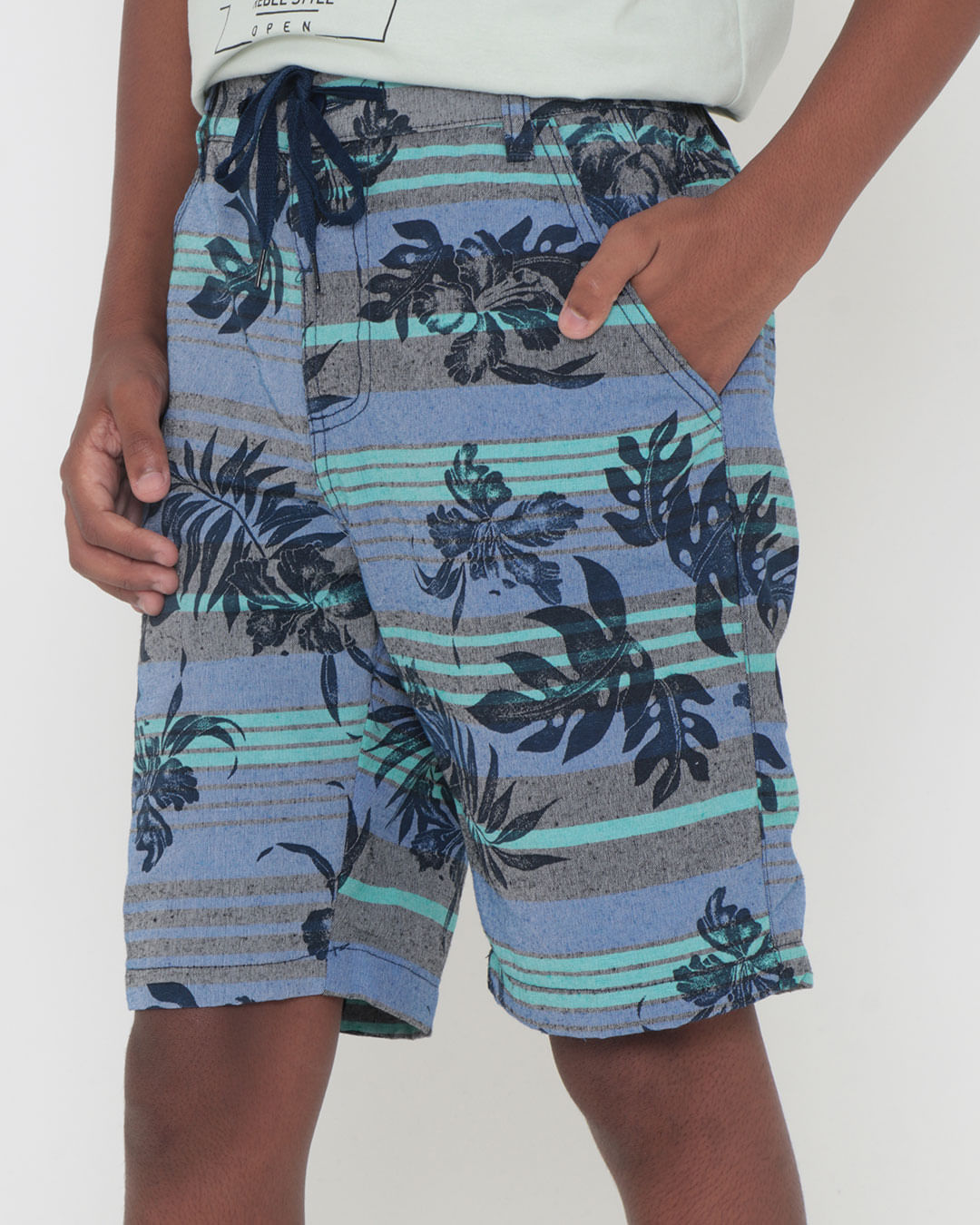Bermuda-46125-Folhas-M-1016---Azul-Floral