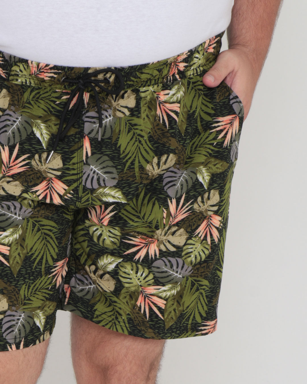 Bermuda-Visc-214203-Est-05-Cb2-Plus---Preto-Floral