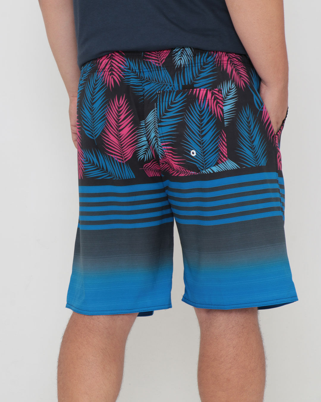 Bermuda-Elastano-993-Cos-Elas-G1g4---Preto-Floral