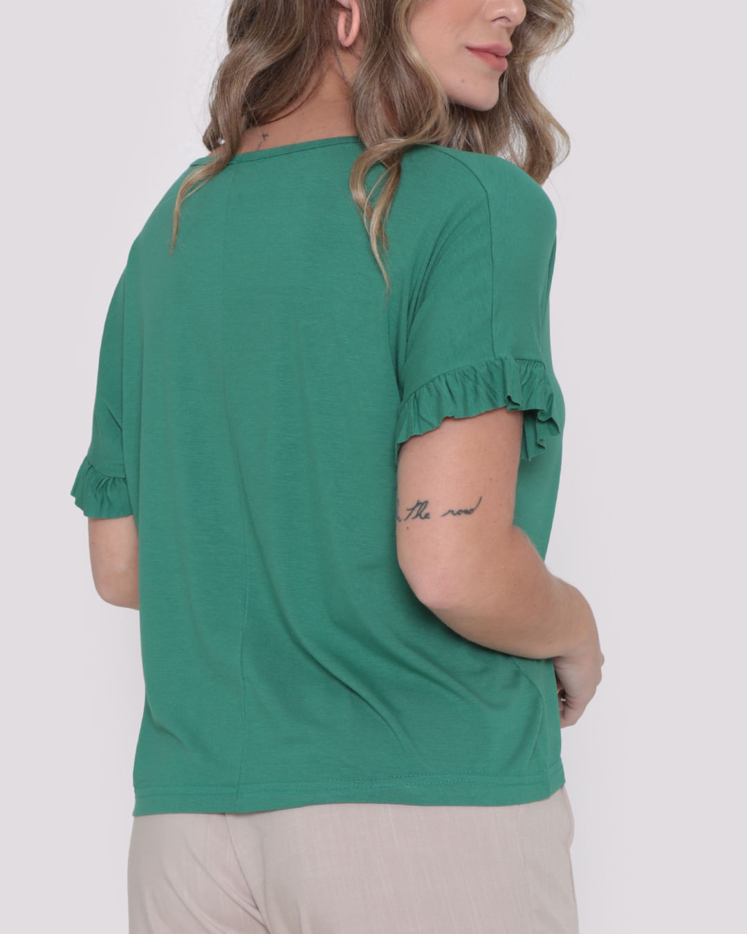 Blusa-33315-Ampla-Babados-Manga---Verde-Medio