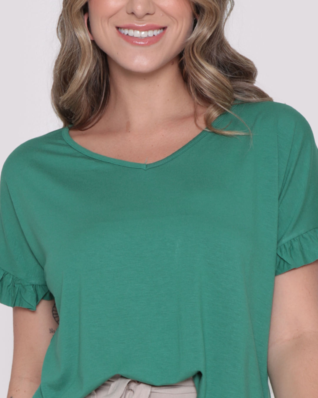Blusa-33315-Ampla-Babados-Manga---Verde-Medio