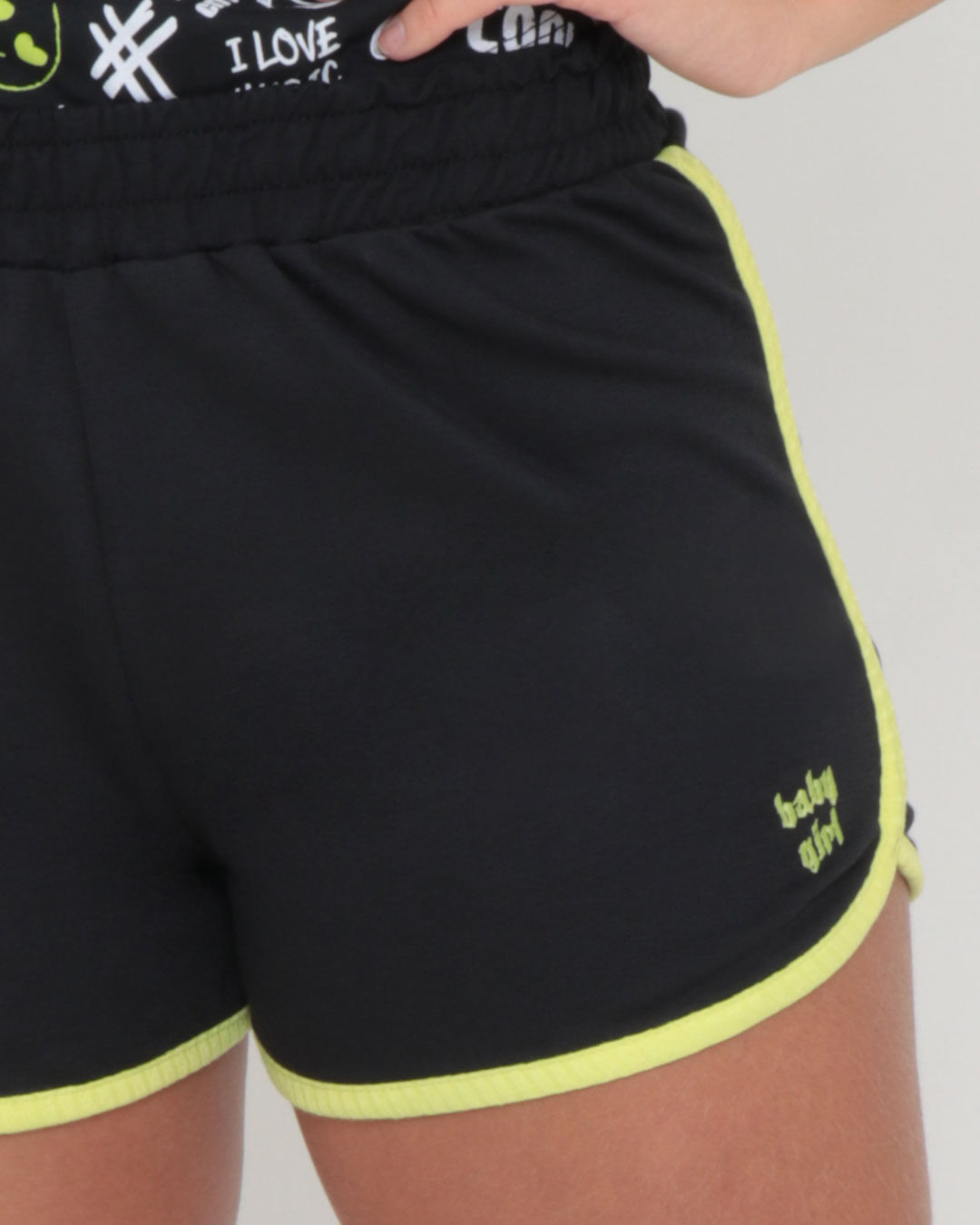 Short-Moletinho-Friso-Bordado-22102---Preto