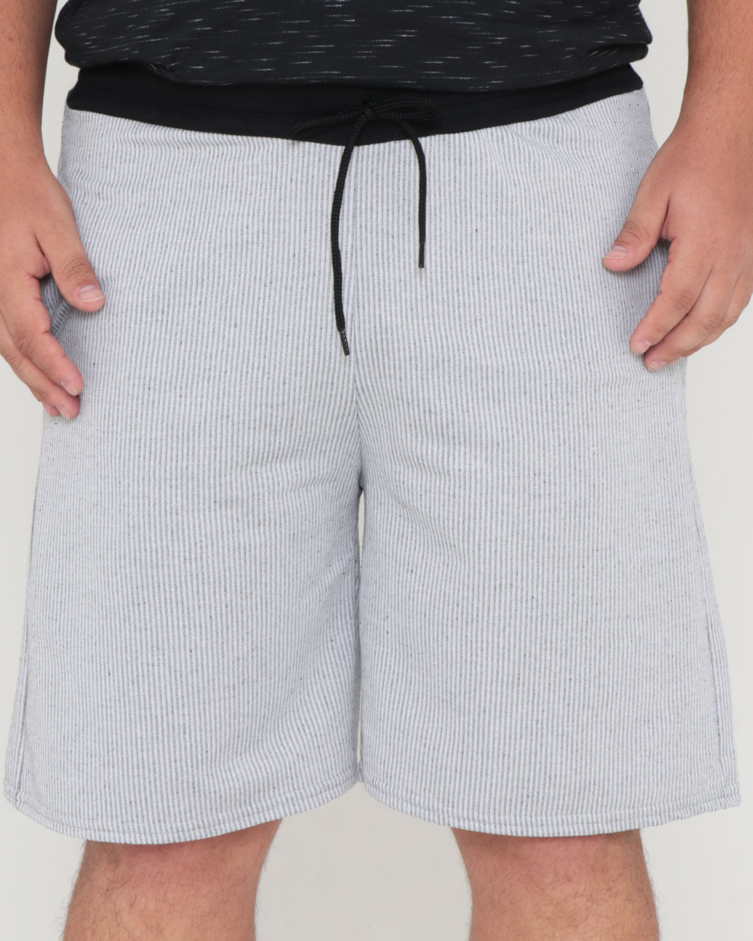 Bermuda-5017-Moleton-Plus---Preto-Listrado