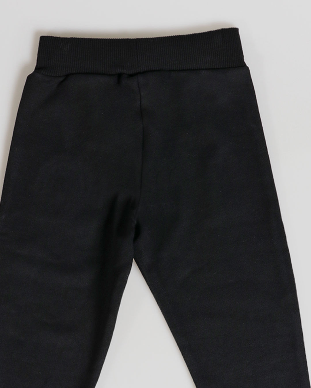 Calca-Cal001--Mol-Paete-Sortida-Fem-13---Preto