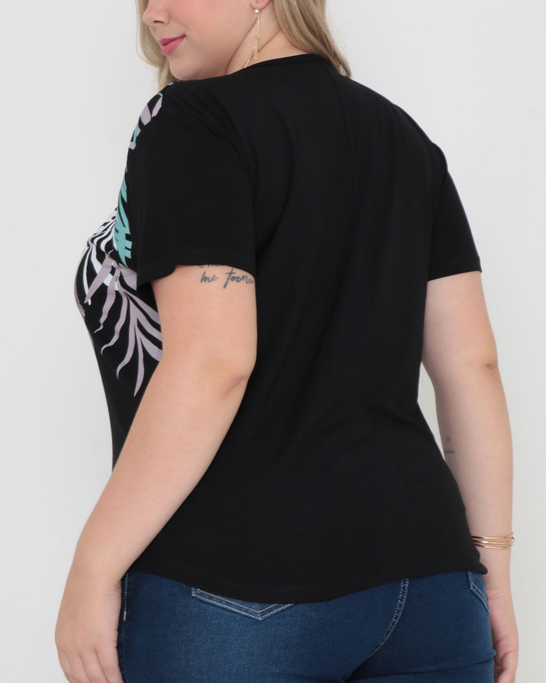 Blusa-6346-Decote-V-Estampa-Decote---Preto