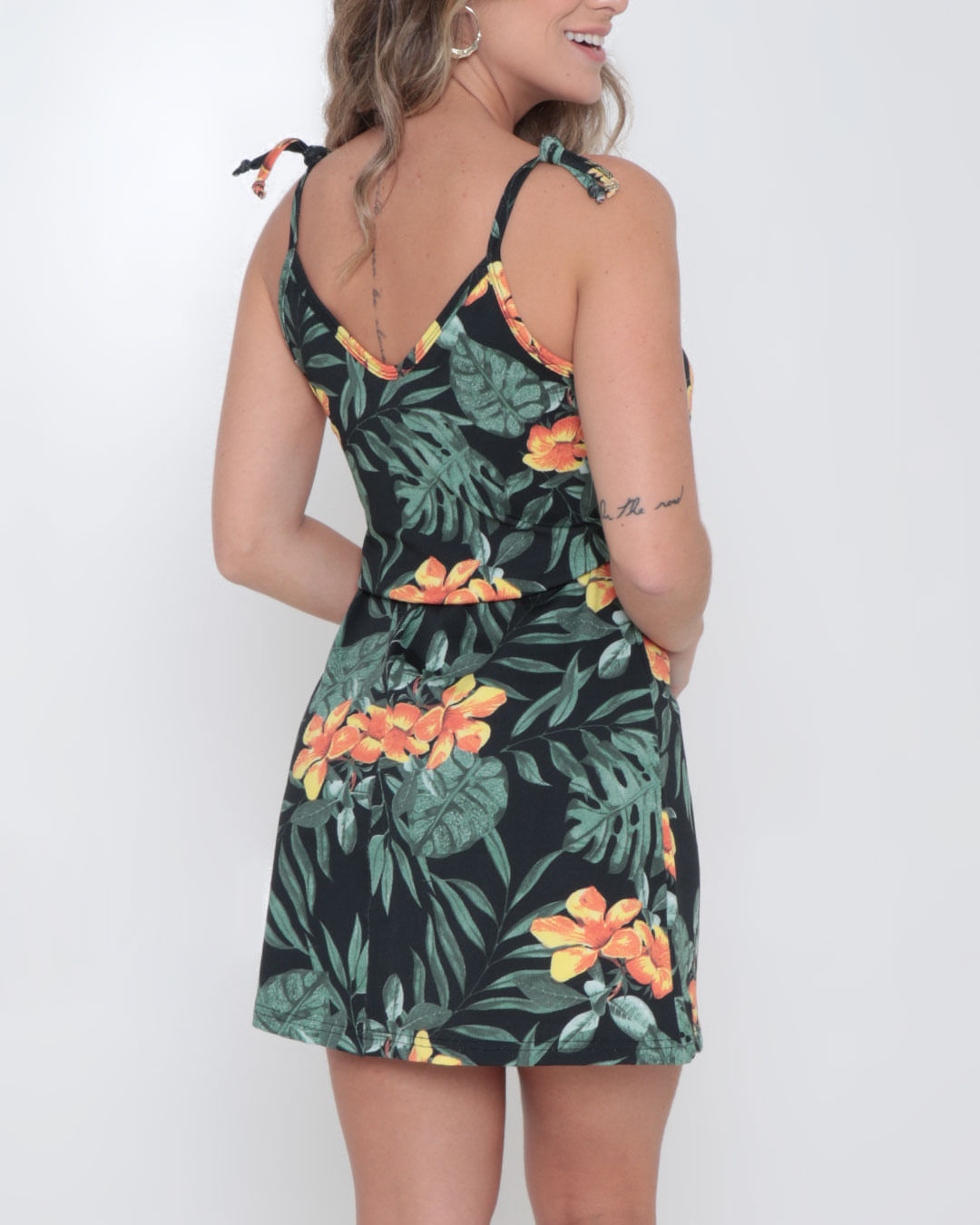 Vestido-M-Crepe-19283-Alcinha---Preto-Geometrico