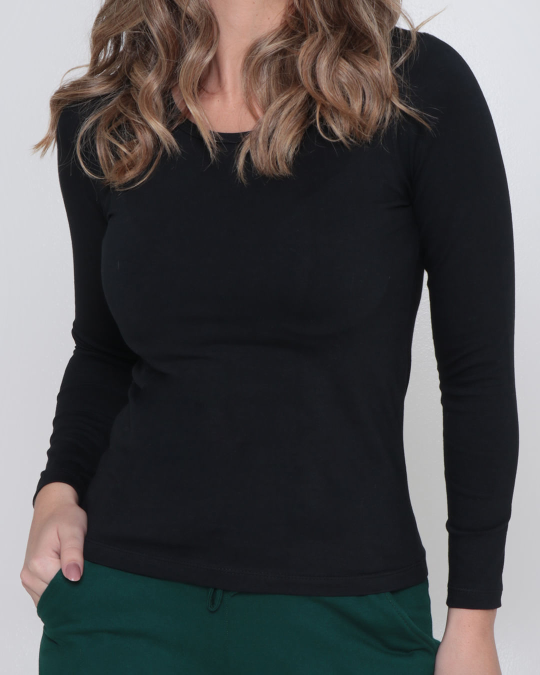 Blusa-4395-Ml-Gola-Redonda-Preta---Preto