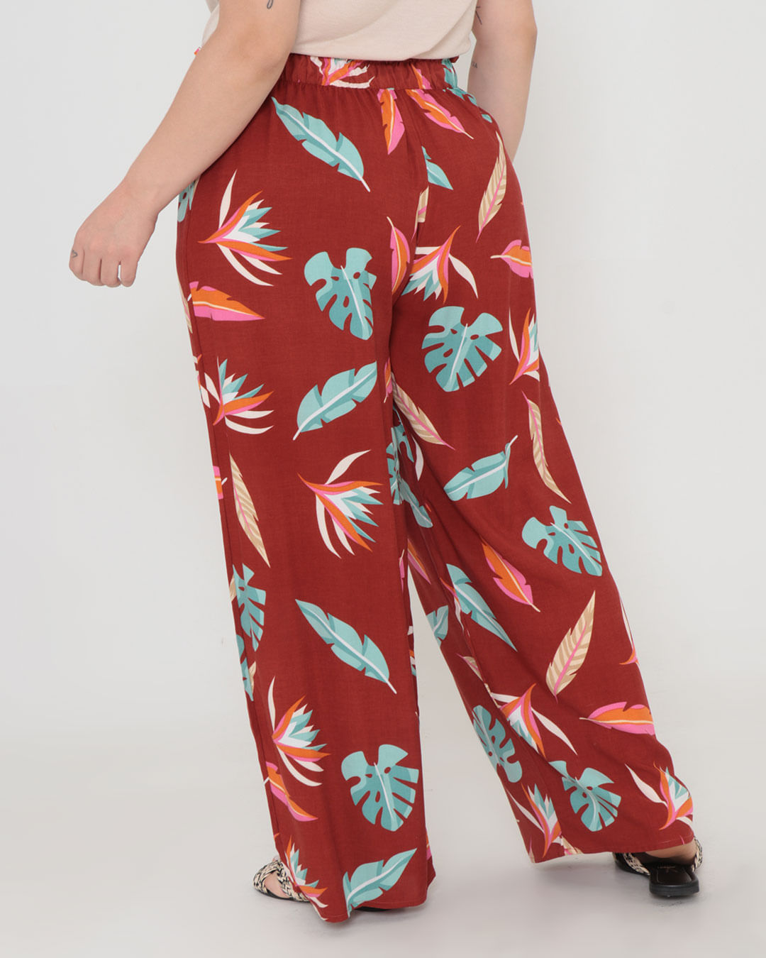 Calca-8346pe-Pantalona---Marrom-Floral