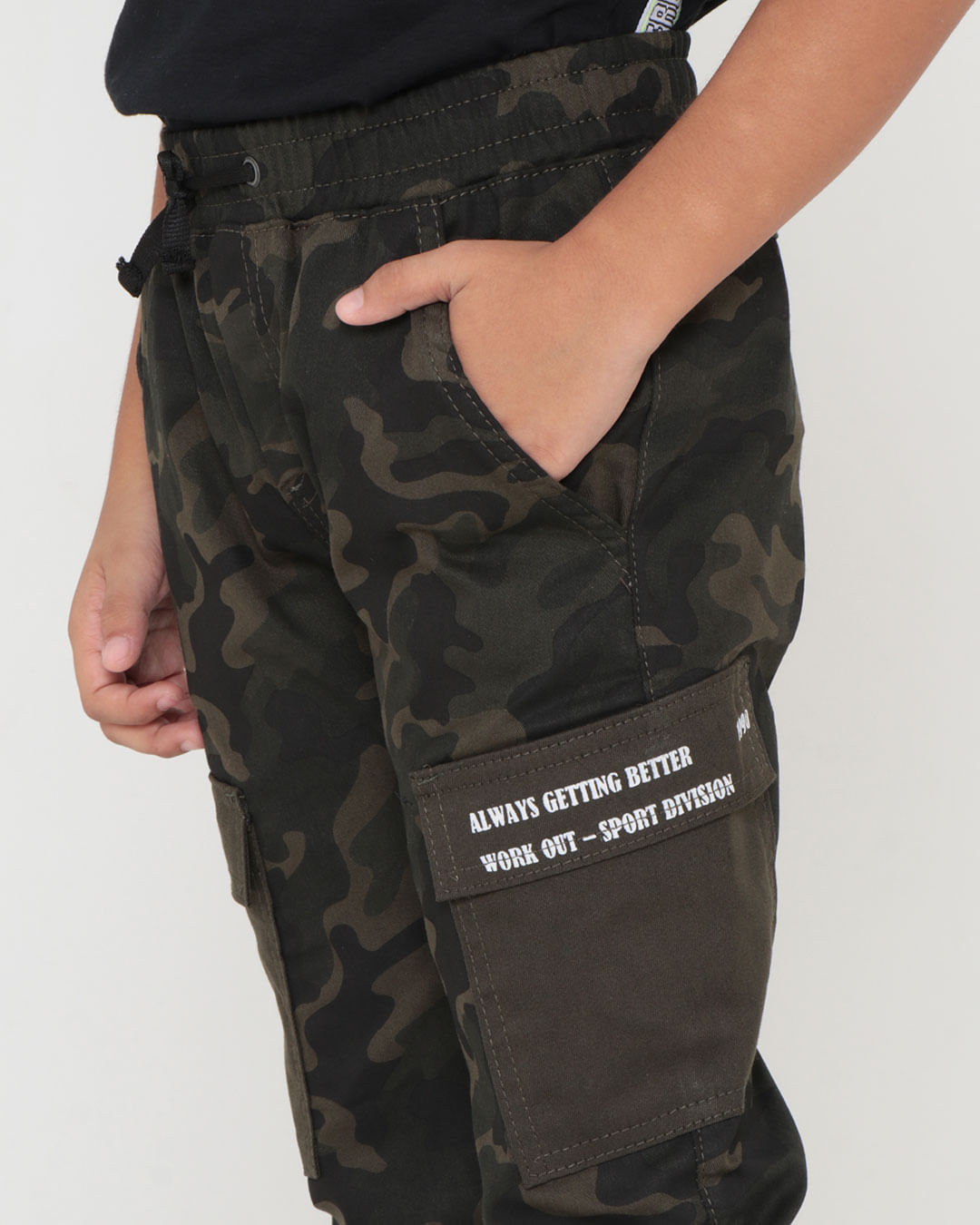 Calca-Jogger-Camu-Bolsos-233-M-48---Verde-Escuro