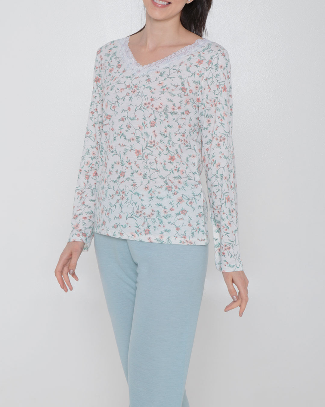 Pij-Longo-Bl-Dec-V-Flor-Cc-Lisa23029a---Off-White-Floral