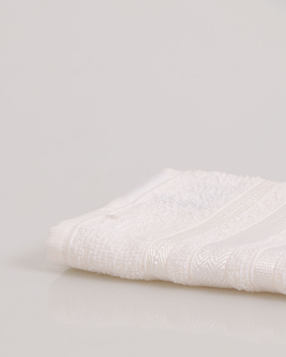 Toalha-Rosto-Liz-45x65-Branco-403---Branco