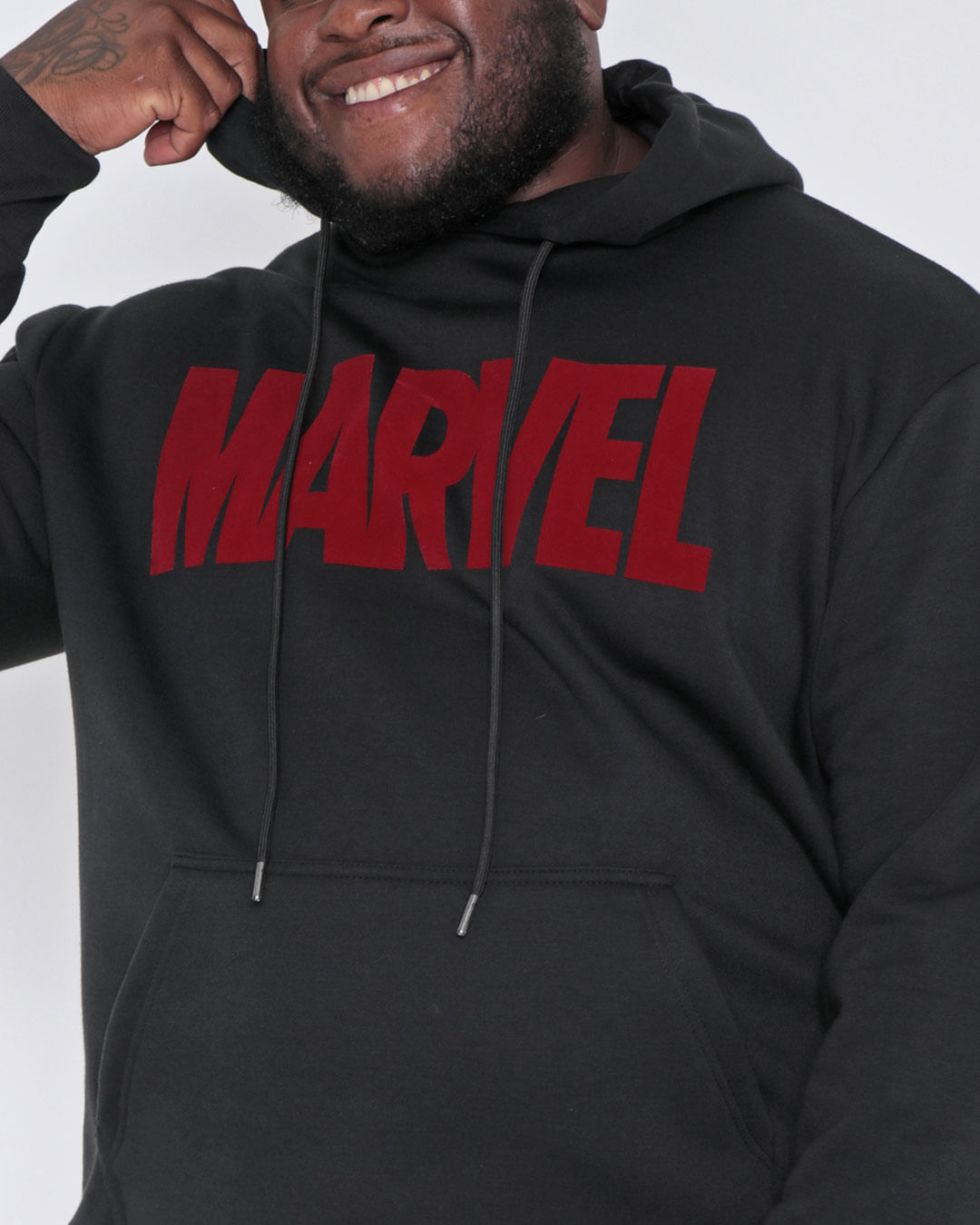 Moleton-Plus02-Marvel-Fec-Capuz-Plus---Preto