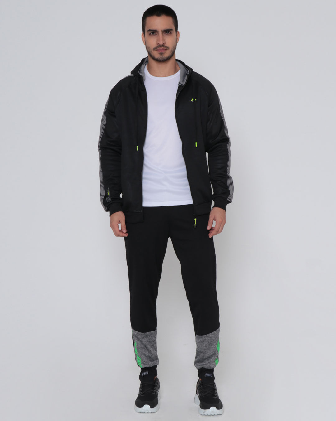 Jaqueta-Hel16040598-Cap-Zip-Bol-Ret---Preto