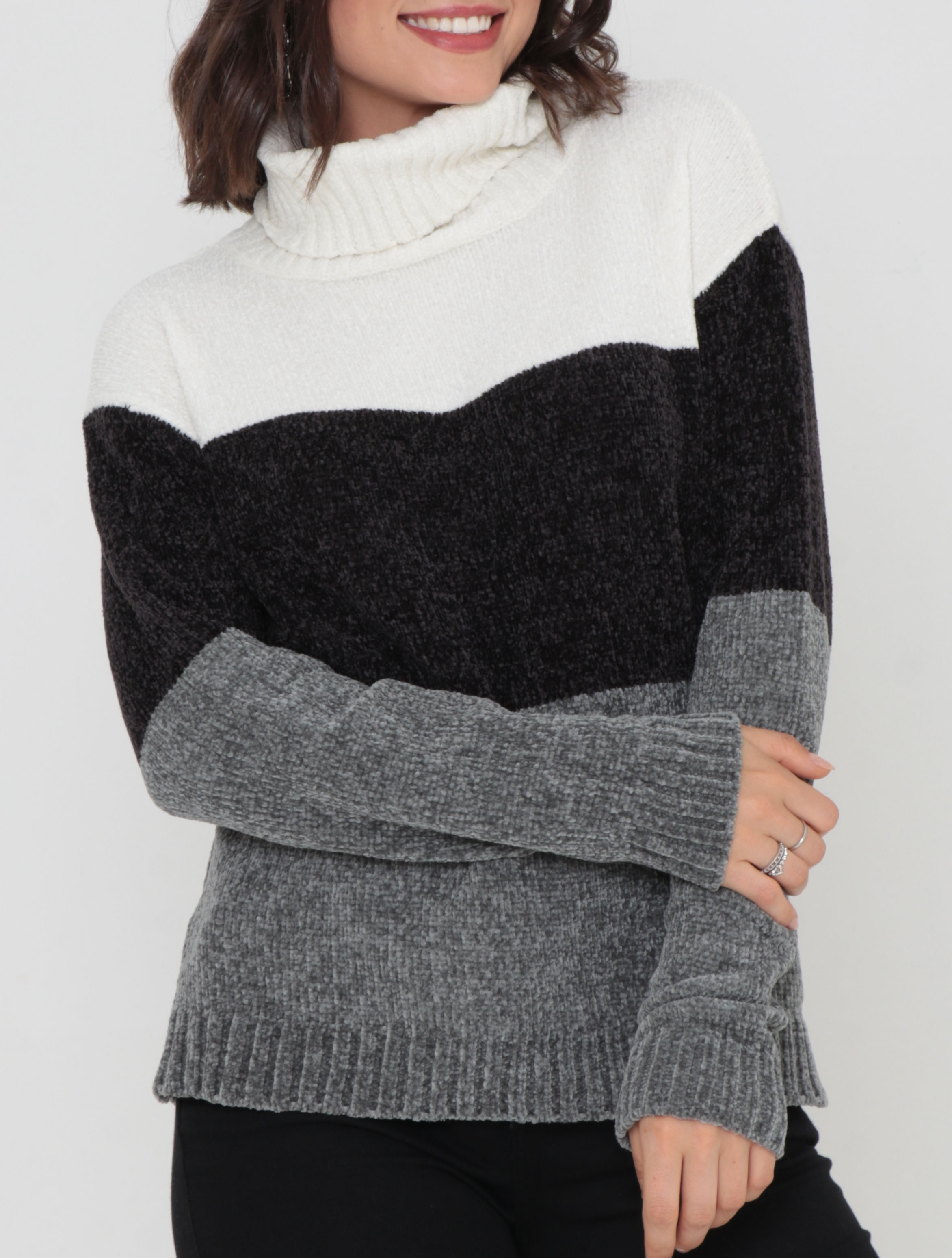 Sueter-List-Sgact001-S01-Cont-Fem---Branco