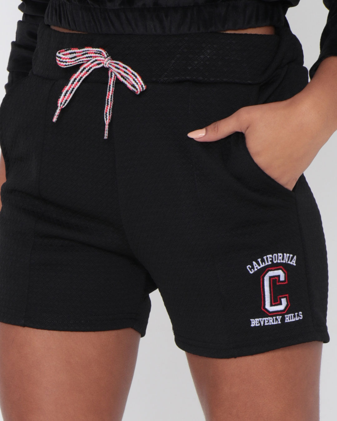 Shorts-Matelasse-Bord-Liso-22266---Preto
