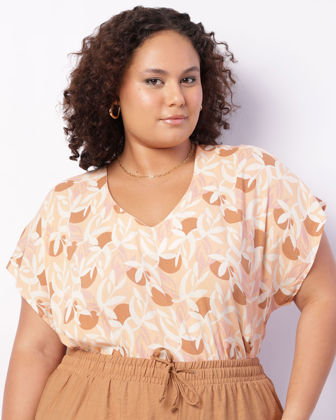 Blusa-216007--Manga-Morcego---Bege-Claro