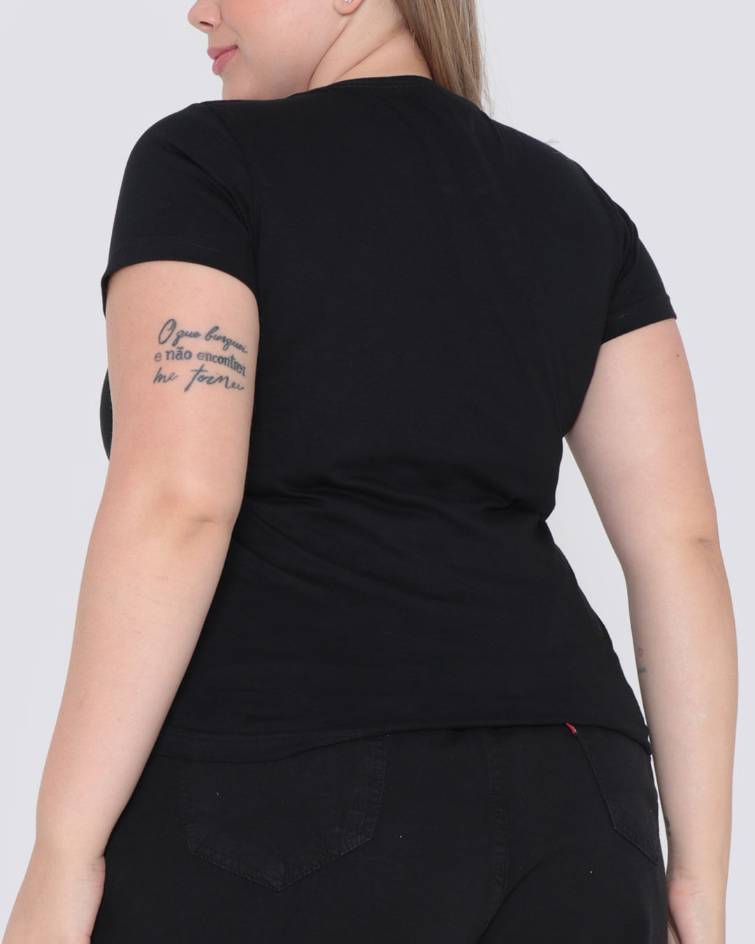 Tshirt-Bl123-Estampa-Frontal---Preto