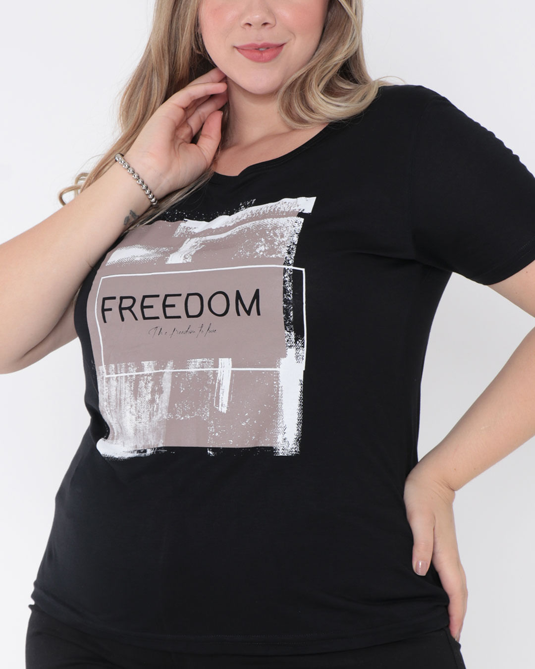 Blusa-Bl685-Estampa-Freedom---Preto