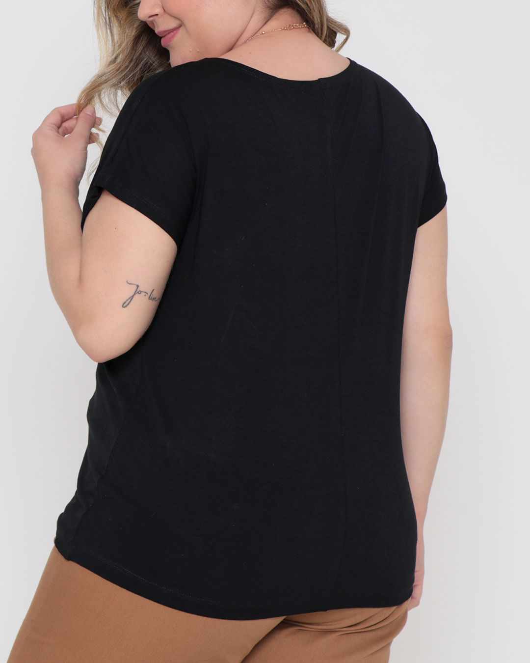 Blusa-Estampada-Preta-Mesa---Preto