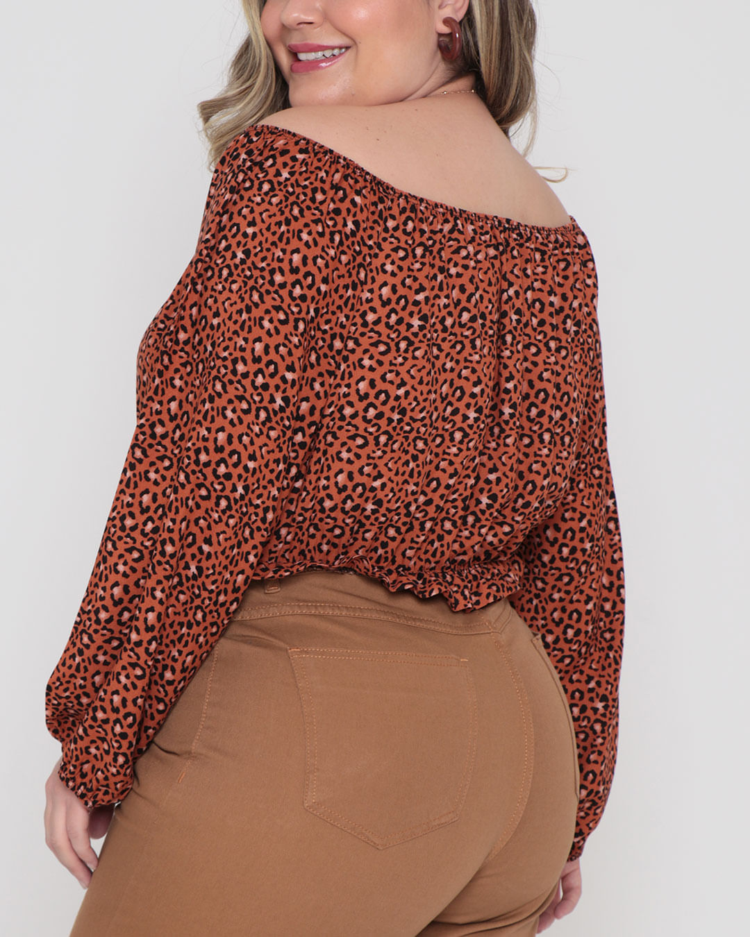 Blusa-8503pe-Ciganinha--Estamp-Onca---Marrom-Medio