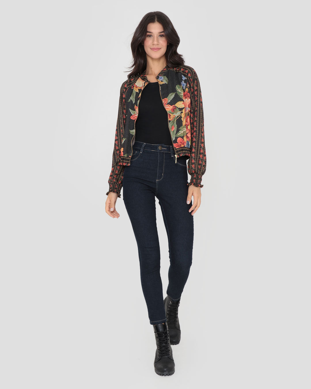 Bomber-Estampada-Brilho-40367---Preto-Floral