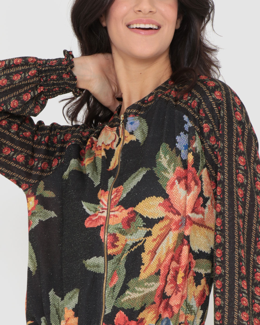 Bomber-Estampada-Brilho-40367---Preto-Floral