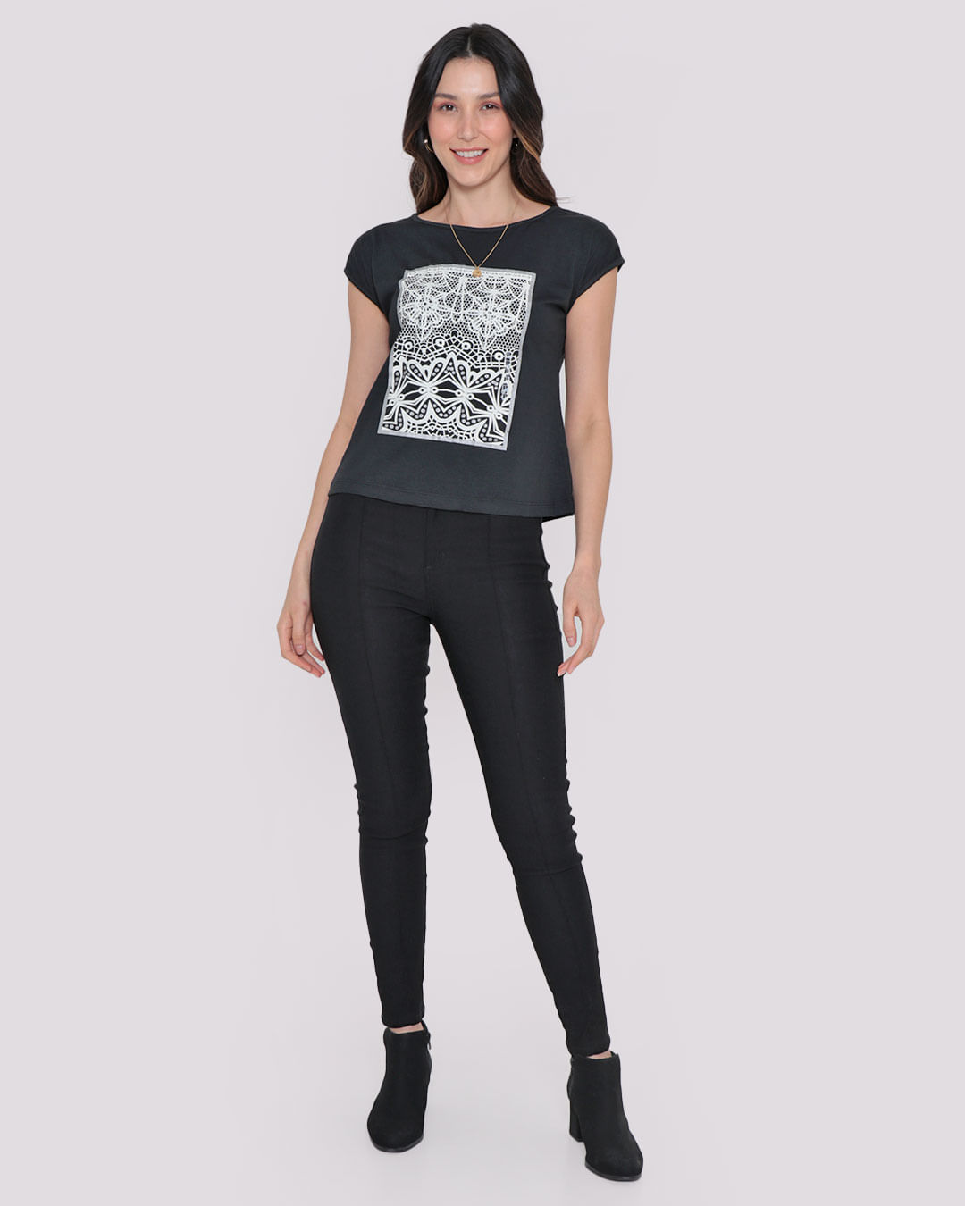 Blusa-20017-Estampada-Preta-Mesa---Preto