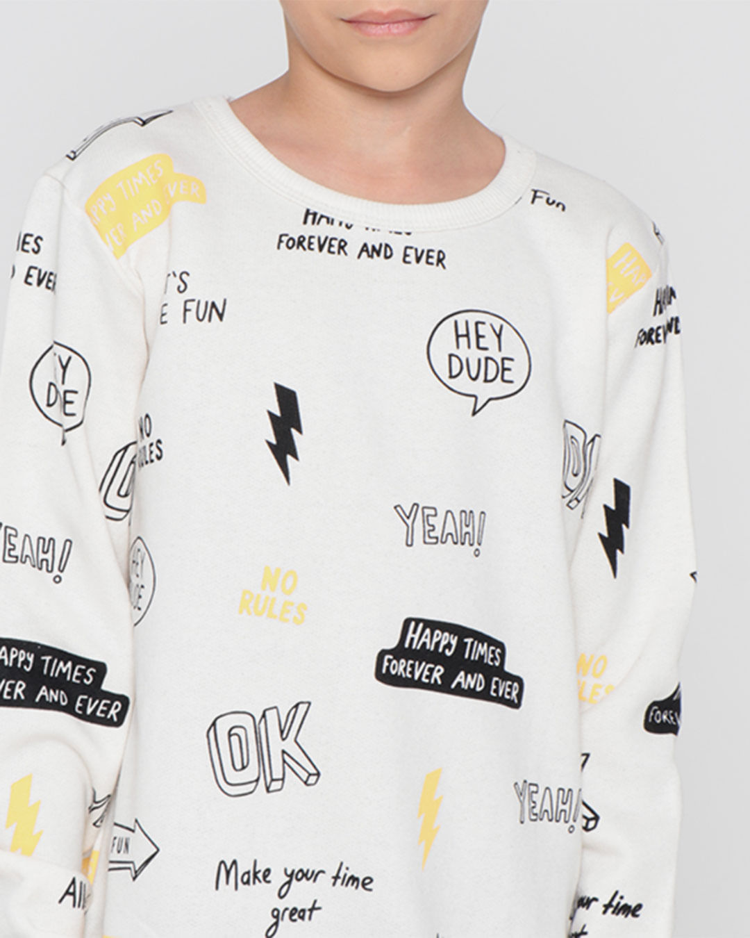 Conj-22455-Fc-Gc-Mol-M-48-Street---Off-White