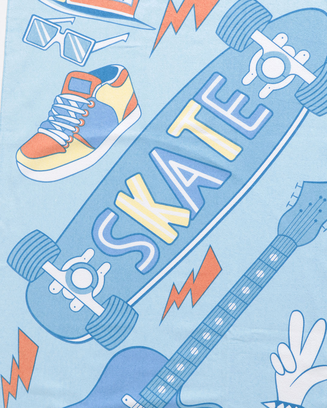 Toalha-Bh-Veludo-70x140-Skate-Music---Azul-Claro