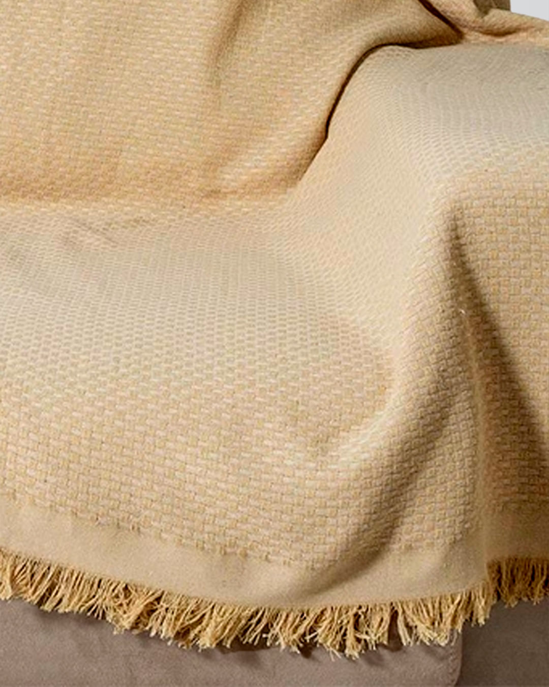 Manta-Para-Sofa-Lisa-Bege-150x120---Bege-Claro