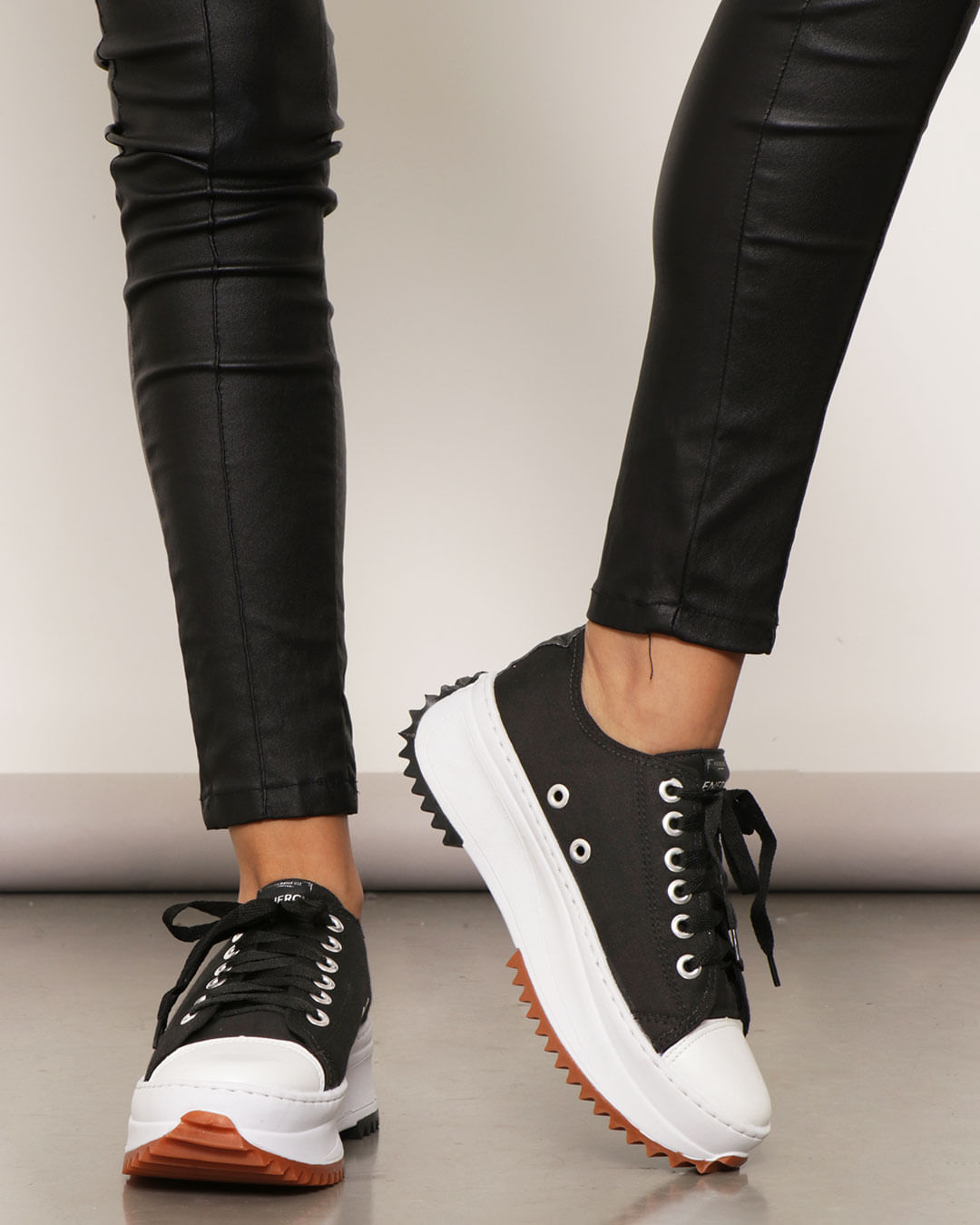 Tem-Mod-4145-Preto-Lona---Preto