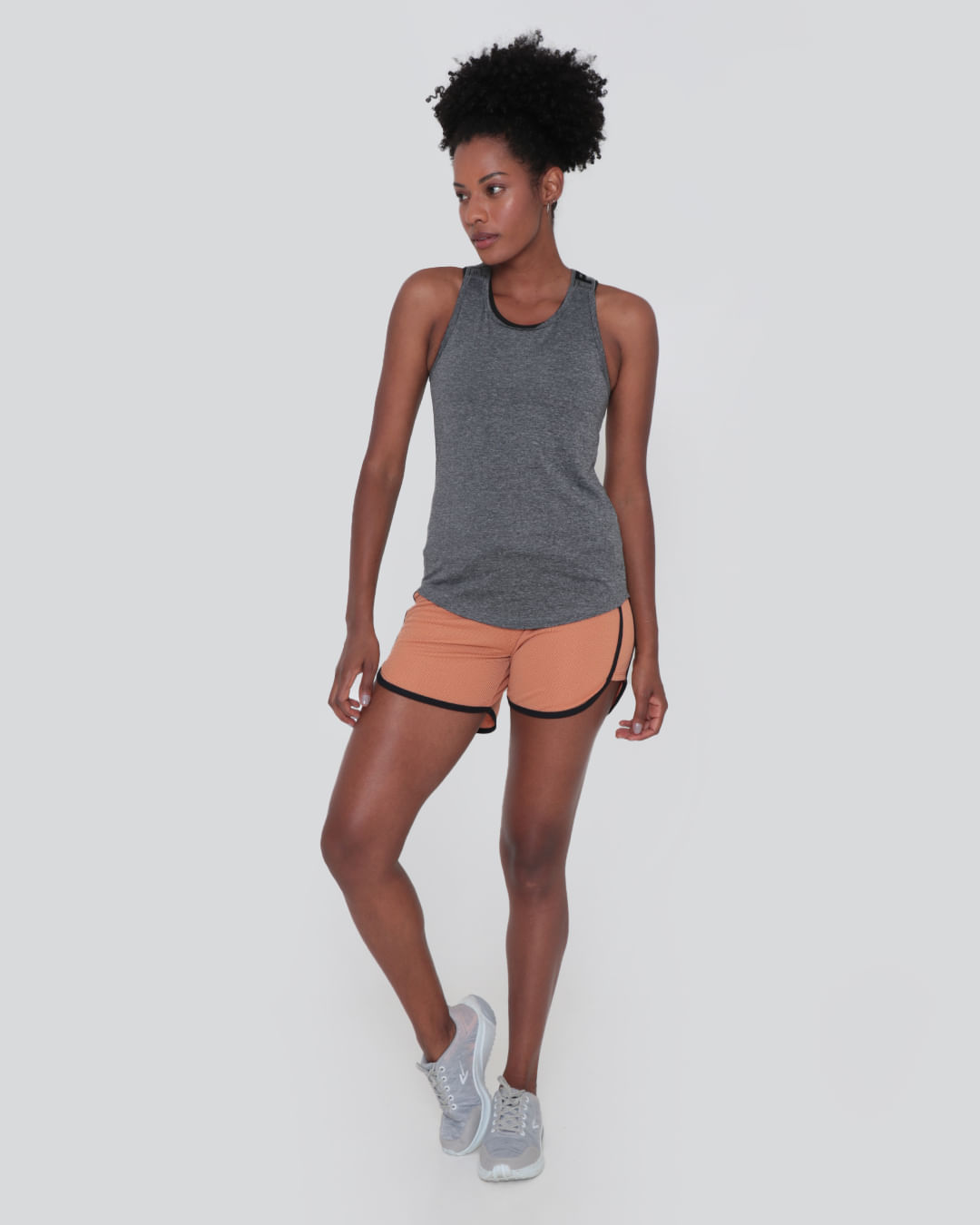 Short-292-Comeia-Com-Vies---Laranja-Medio