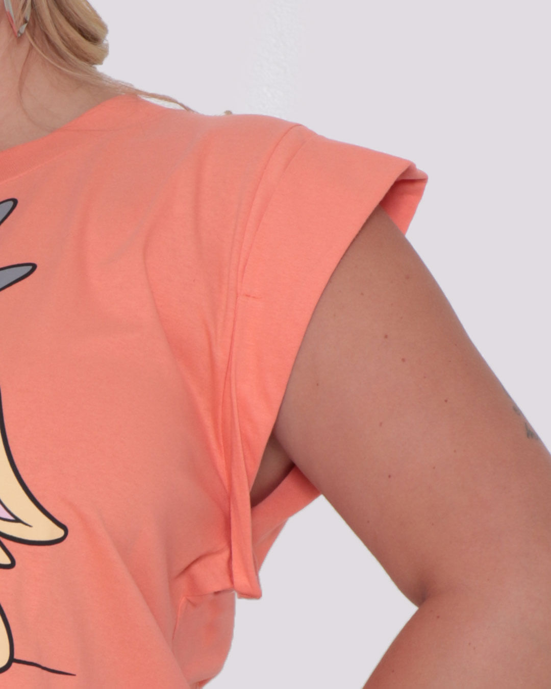 T-Shirt-Mc-R2208-Looney-Tunes---Laranja-Claro