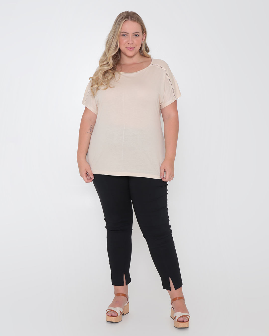 Blusa-Tt236-Mc-Detalhe-Manga---Bege-Claro