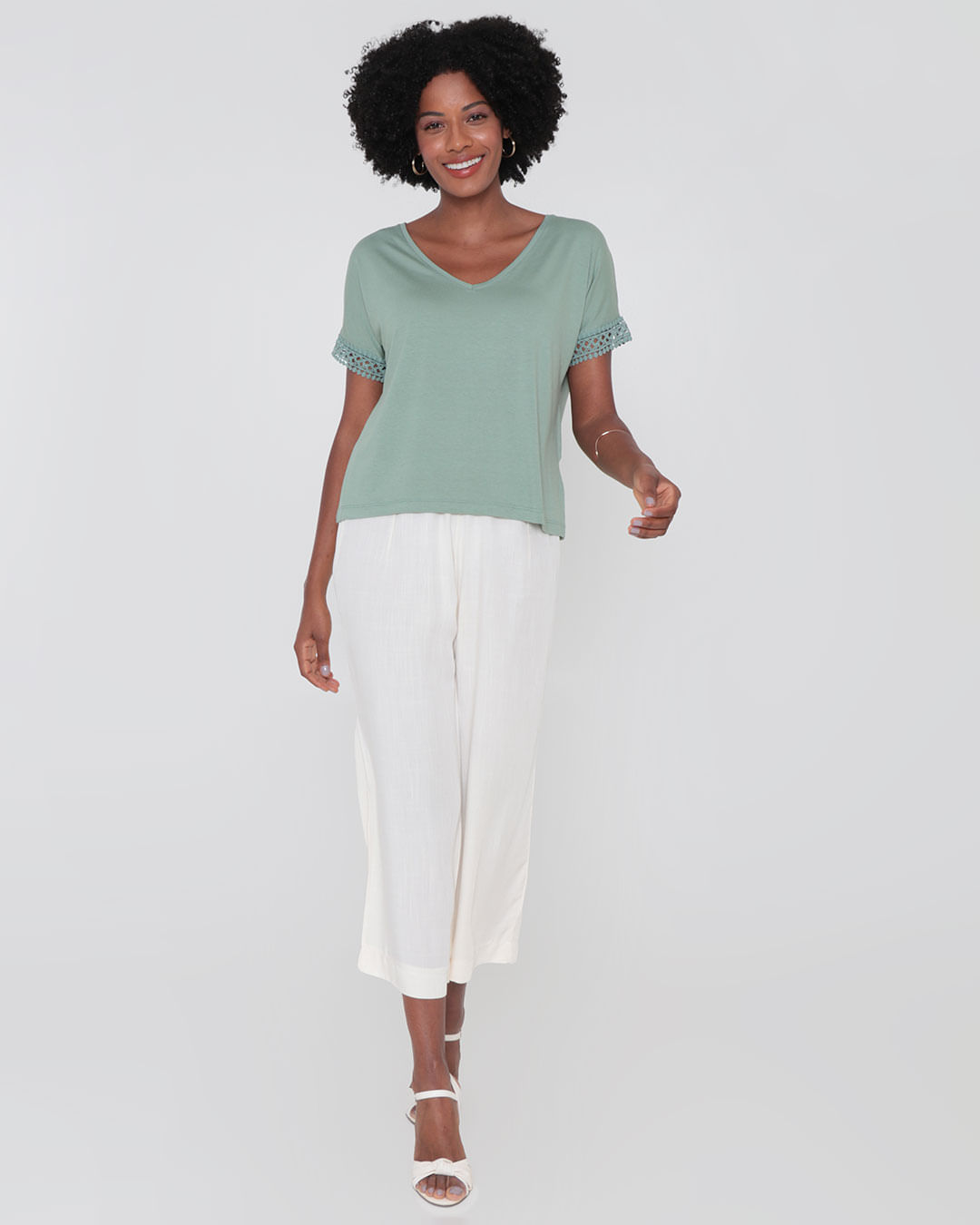 Blusa-Pl60-Decote-V-Detalhe-Manga---Verde-Claro