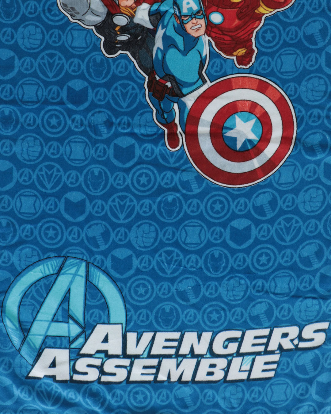 Toalha-Bh-Veludo-70x130-Avengers-2021---Azul-Medio